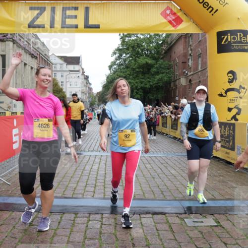 13.09.2026 - Kiel Lauf Yannick Fuchs http://msf.ph/oto/10461613 13.09.2026 09:53:45 Ziel 92, 852, 2657, 2691, 2748, 4144, 4626, 5988, 6254, 8502, 9057, 11872, 12390, 761, 802, 1417, 1499, 1718, 2058, 2886, 2948, 2978, 4920, 5779, 5789, 5988, 6180, 7143, 7185, 7429, 7541, 7552, 8260, 8353, 9568, 10275, 10495, 10929, 11059, 11073, 11312, 12284, 12493, 200, 2953, 3702, 3703, 4277, 4539, 4762, 4803, 4988, 5670, 5695, 7194, 7458, 8041, 8044, 8473, 9446, 9516, 10535, 11100, 175, 2399, 7140, 7495, 10275 meine-sportfotos.de