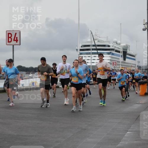 13.09.2026 - Kiel Lauf Andreas Tolksdorf http://msf.ph/oto/10461615 13.09.2026 12:02:13 Kiellinie 4, 5934, 3 meine-sportfotos.de