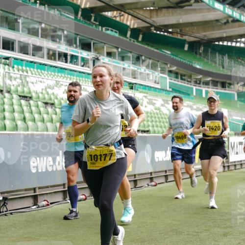 13.09.2026 - 21. swb-Marathon Bremen Michael Burmester http://msf.ph/oto/10461646 13.09.2026 10:34:31 Laufen im Stadion 10018, 10078, 10093, 10144, 10147, 10157, 10177, 10184, 10185, 10211, 10236, 10240, 10254, 10297, 10355, 10356, 10367, 10368, 10369, 10374, 10408, 10415, 10423, 10427, 10428, 10460, 10485, 10494, 10528, 10530, 10559, 10578, 10604, 10639, 10668, 10669, 10673, 10677, 10687, 10691, 10699, 10700, 10715, 10745, 10749, 10750, 10772, 10787, 10788, 10794, 10809, 10828, 10857, 10914, 10928, 11126, 11162, 11343, 11803, 11965, 10146, 10222 meine-sportfotos.de