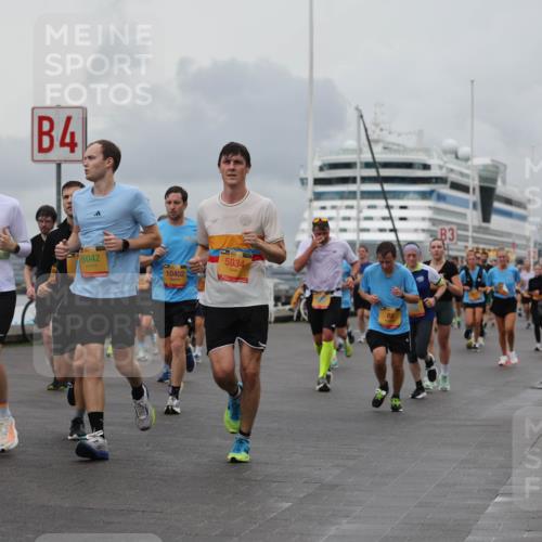 13.09.2026 - Kiel Lauf Andreas Tolksdorf http://msf.ph/oto/10461736 13.09.2026 12:02:16 Kiellinie 4, 39, 6042, 10402, 5934, 3 meine-sportfotos.de