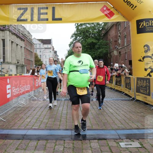 13.09.2026 - Kiel Lauf Yannick Fuchs http://msf.ph/oto/10461772 13.09.2026 09:53:55 Ziel 200, 2748, 2953, 4539, 4762, 4803, 4988, 5695, 7194, 8041, 8044, 8473, 9057, 9446, 9516, 10535, 11100, 11872, 92, 761, 802, 852, 1417, 1499, 1718, 2657, 2691, 2748, 2886, 2948, 2978, 4144, 4626, 4920, 5779, 5789, 5988, 6180, 6254, 7185, 7429, 7541, 7552, 8260, 8353, 8502, 10495, 10929, 11059, 11073, 12284, 12390, 12493, 2815, 3148, 3283, 3702, 3703, 4263, 4277, 5670, 7127, 7458, 8325, 9587, 10261, 1718, 2058, 4920, 7143, 8260, 11312 meine-sportfotos.de