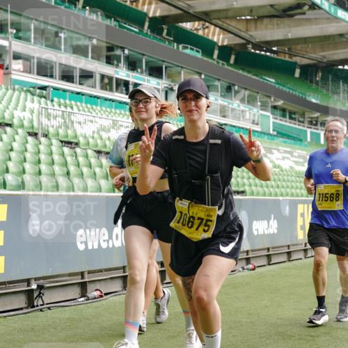 13.09.2026 - 21. swb-Marathon Bremen Michael Burmester http://msf.ph/oto/10461777 13.09.2026 10:34:32 Laufen im Stadion 10018, 10078, 10093, 10144, 10147, 10157, 10177, 10184, 10185, 10211, 10236, 10240, 10254, 10297, 10355, 10356, 10367, 10368, 10369, 10374, 10408, 10415, 10423, 10427, 10428, 10460, 10485, 10528, 10530, 10559, 10578, 10604, 10639, 10668, 10669, 10673, 10677, 10687, 10691, 10699, 10700, 10715, 10745, 10749, 10750, 10772, 10787, 10788, 10809, 10828, 10857, 10914, 10928, 11126, 11162, 11343, 11803, 11965, 10146, 10222 meine-sportfotos.de