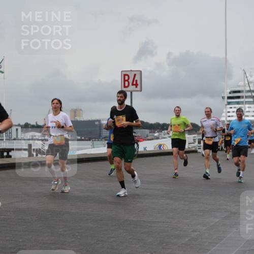 13.09.2026 - Kiel Lauf Andreas Tolksdorf http://msf.ph/oto/10462036 13.09.2026 12:02:28 Kiellinie 1509, 8928, 4, 11557, 3 meine-sportfotos.de