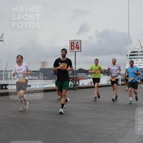 13.09.2026 - Kiel Lauf Andreas Tolksdorf http://msf.ph/oto/10462056 13.09.2026 12:02:28 Kiellinie 881, 28, 4, 3 meine-sportfotos.de