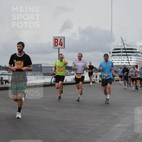 13.09.2026 - Kiel Lauf Andreas Tolksdorf http://msf.ph/oto/10462080 13.09.2026 12:02:29 Kiellinie 8928, 4, 12534, 3 meine-sportfotos.de