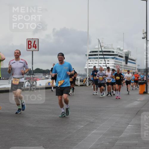 13.09.2026 - Kiel Lauf Andreas Tolksdorf http://msf.ph/oto/10462158 13.09.2026 12:02:30 Kiellinie 1557, 12534, 4, 3 meine-sportfotos.de