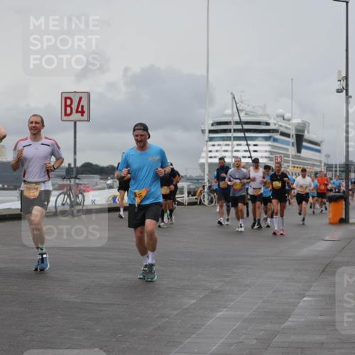 13.09.2026 - Kiel Lauf Andreas Tolksdorf http://msf.ph/oto/10462164 13.09.2026 12:02:30 Kiellinie 031, 4 meine-sportfotos.de