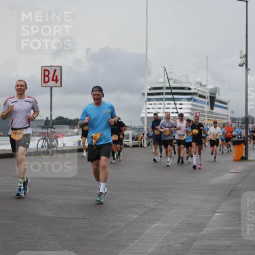 13.09.2026 - Kiel Lauf Andreas Tolksdorf http://msf.ph/oto/10462168 13.09.2026 12:02:30 Kiellinie 031, 4 meine-sportfotos.de