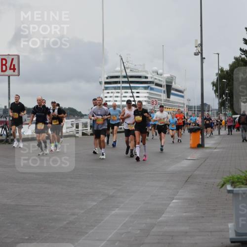 13.09.2026 - Kiel Lauf Andreas Tolksdorf http://msf.ph/oto/10462182 13.09.2026 12:02:32 Kiellinie 4, 3 meine-sportfotos.de