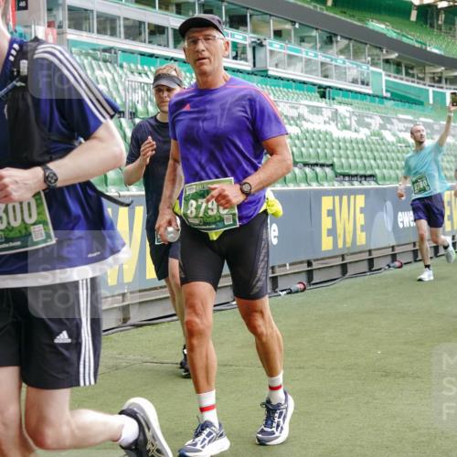 13.09.2026 - 21. swb-Marathon Bremen Michael Burmester http://msf.ph/oto/10462188 13.09.2026 13:12:29 Laufen im Stadion 118, 183, 265, 278, 349, 514, 576, 695, 702, 703, 843, 933, 950, 1005, 1113, 1143, 1226, 1286, 1334, 1435, 1641, 1849, 1851, 1936, 1952, 1991, 2005, 2248, 2264, 2281, 2299, 2330, 2336, 2353, 2375, 2377, 2398, 2426, 2439, 2461, 2478, 2505, 2612, 2659, 2665, 2669, 2673, 2684, 2765, 2773, 2792, 2804, 2815, 2822, 2836, 2850, 2860, 2884, 2895, 2907, 2921, 2963, 2966, 2975, 2976, 3027, 3079, 3082, 3143, 3155, 3159, 3253, 3293, 3308, 3313, 3328, 3349, 3352, 3434, 3549, 551 meine-sportfotos.de