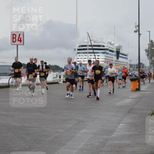 13.09.2026 - Kiel Lauf Andreas Tolksdorf http://msf.ph/oto/10462204 13.09.2026 12:02:32 Kiellinie 4, 3 meine-sportfotos.de