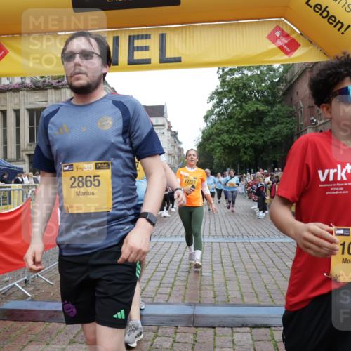 13.09.2026 - Kiel Lauf Yannick Fuchs http://msf.ph/oto/10462290 13.09.2026 09:54:24 Ziel 1414, 1441, 2368, 2485, 2865, 3283, 4263, 6327, 6825, 6986, 7090, 7127, 8830, 10261, 10424, 10434, 12753, 200, 2815, 2953, 3148, 3702, 3703, 4277, 4539, 4762, 4803, 4988, 5670, 5695, 7194, 7458, 8041, 8044, 8325, 8473, 9057, 9446, 9516, 9587, 10535, 11100, 3489, 4911, 5030, 5503, 5504, 5937, 6815, 8327, 12750, 12751, 200, 2657, 2691, 2748, 4144, 4539, 4762, 4803, 8041, 9057, 10535, 11872, 12390 meine-sportfotos.de