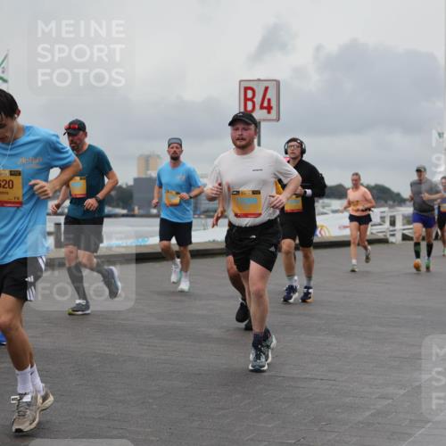 13.09.2026 - Kiel Lauf Andreas Tolksdorf http://msf.ph/oto/10462301 13.09.2026 12:02:39 Kiellinie 5620, 4, 3 meine-sportfotos.de