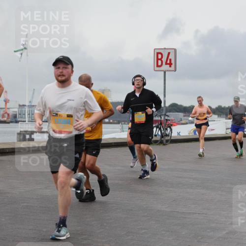 13.09.2026 - Kiel Lauf Andreas Tolksdorf http://msf.ph/oto/10462331 13.09.2026 12:02:40 Kiellinie 1, 39, 4, 10671 meine-sportfotos.de