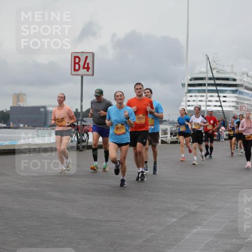 13.09.2026 - Kiel Lauf Andreas Tolksdorf http://msf.ph/oto/10462372 13.09.2026 12:02:42 Kiellinie 4, 10671, 10257, 3 meine-sportfotos.de