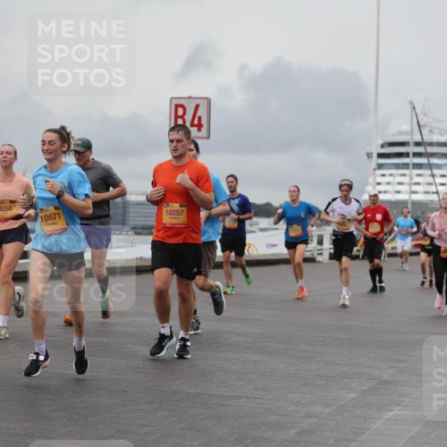 13.09.2026 - Kiel Lauf Andreas Tolksdorf http://msf.ph/oto/10462431 13.09.2026 12:02:44 Kiellinie 9258, 10671, 4, 10257 meine-sportfotos.de