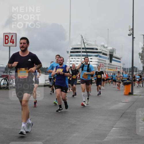 13.09.2026 - Kiel Lauf Andreas Tolksdorf http://msf.ph/oto/10462556 13.09.2026 12:02:49 Kiellinie 4, 107, 3 meine-sportfotos.de