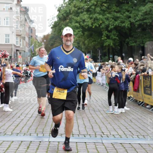 13.09.2026 - Kiel Lauf Yannick Fuchs http://msf.ph/oto/10462623 13.09.2026 09:54:45 Ziel 449, 2979, 3489, 3846, 4911, 4948, 5503, 5504, 6815, 7661, 7813, 7819, 8327, 9932, 1414, 1441, 2368, 2485, 2865, 3283, 4263, 5030, 5937, 6327, 6815, 6825, 6986, 7090, 7127, 8325, 8830, 9587, 10261, 10424, 10434, 12750, 12751, 12753, 1412, 1436, 4107, 4640, 5307, 6054, 6158, 6955, 7969, 9509, 9588, 9790, 10635, 2815, 3148, 3702, 3703, 4277, 7458, 8325, 9587 meine-sportfotos.de