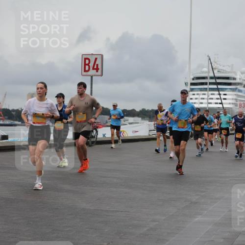 13.09.2026 - Kiel Lauf Andreas Tolksdorf http://msf.ph/oto/10462650 13.09.2026 12:03:02 Kiellinie 4, 3, 3 meine-sportfotos.de