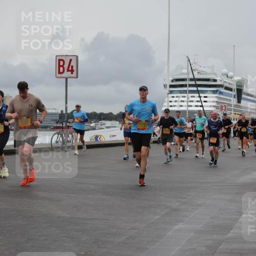 13.09.2026 - Kiel Lauf Andreas Tolksdorf http://msf.ph/oto/10462655 13.09.2026 12:03:02 Kiellinie 4, 3 meine-sportfotos.de