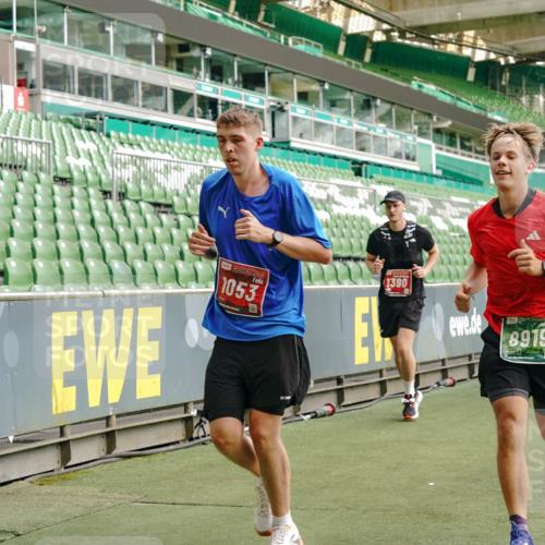 13.09.2026 - 21. swb-Marathon Bremen Michael Burmester http://msf.ph/oto/10462723 13.09.2026 12:55:40 Laufen im Stadion 161, 189, 201, 205, 307, 388, 411, 461, 465, 495, 655, 666, 854, 876, 913, 926, 948, 1053, 1058, 1197, 1390, 1537, 1599, 1645, 1658, 1750, 2001, 2040, 2122, 2125, 2234, 2251, 2260, 2319, 2383, 2390, 2474, 2535, 2604, 2733, 2801, 2812, 2870, 2922, 2948, 2962, 3012, 3057, 3119, 3134, 3175, 3192, 3202, 3206, 3241, 3246, 3290, 3346, 3348, 3356, 3357, 3411, 3508, 3706, 3716, 3836, 4135, 4137, 4171, 4413, 4455, 4479, 4733, 5277, 5430, 5530, 6106, 2498, 3085 meine-sportfotos.de