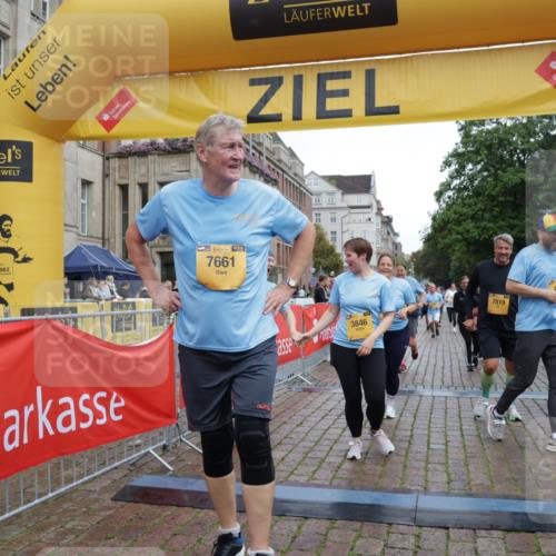 13.09.2026 - Kiel Lauf Yannick Fuchs http://msf.ph/oto/10462738 13.09.2026 09:54:52 Ziel 449, 1436, 2979, 3489, 3846, 4107, 4911, 4948, 5307, 6054, 6158, 6955, 7661, 7813, 7819, 7969, 8327, 9509, 9790, 9932, 1414, 1441, 2368, 2485, 2865, 3489, 5030, 5503, 5504, 5937, 6327, 6815, 6825, 6986, 7090, 8830, 10424, 12750, 12751, 12753, 1412, 4640, 6102, 9588, 10609, 10635, 10743, 11564, 12514, 2865, 3283, 4263, 6327, 6986, 7127, 8325, 9587, 10261, 10424, 10434, 12753 meine-sportfotos.de
