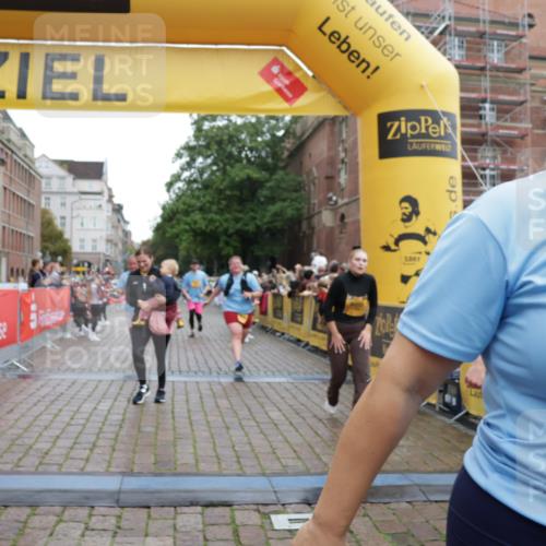 13.09.2026 - Kiel Lauf Yannick Fuchs http://msf.ph/oto/10462832 13.09.2026 09:54:55 Ziel 449, 1436, 2979, 3846, 4107, 4948, 5307, 6054, 6158, 6955, 7661, 7813, 7819, 7969, 9509, 9790, 9932, 10635, 1414, 1441, 2368, 2485, 3489, 4911, 5030, 5503, 5504, 5937, 6815, 6825, 7090, 7661, 8327, 8830, 12750, 12751, 12753, 1412, 2079, 4640, 6102, 9117, 9588, 10609, 10743, 11564, 12514, 2865, 3283, 4263, 6327, 6986, 7127, 10261, 10424, 10434, 12753 meine-sportfotos.de