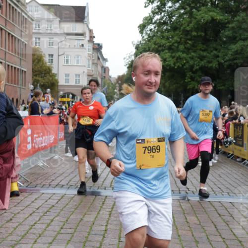 13.09.2026 - Kiel Lauf Yannick Fuchs http://msf.ph/oto/10462880 13.09.2026 09:54:58 Ziel 1436, 4107, 4640, 5307, 6054, 6158, 6955, 7813, 7819, 7969, 9509, 9588, 9790, 9932, 10635, 449, 1414, 1441, 2368, 2485, 2979, 3489, 3846, 4911, 4948, 5030, 5503, 5504, 5937, 6815, 6825, 7090, 7661, 7813, 7819, 8327, 8830, 12750, 12751, 1412, 2079, 5883, 6102, 9117, 10609, 10743, 11564, 12514, 1441, 2368, 2485, 2865, 6327, 6986, 10424, 10434, 12753 meine-sportfotos.de