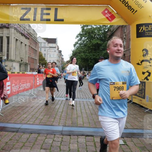 13.09.2026 - Kiel Lauf Yannick Fuchs http://msf.ph/oto/10462905 13.09.2026 09:54:59 Ziel 1412, 1436, 4107, 4640, 5307, 6054, 6158, 6955, 7969, 9509, 9588, 9790, 9932, 10635, 449, 1414, 1441, 2368, 2485, 2979, 3489, 3846, 4911, 4948, 5030, 5503, 5504, 5937, 6815, 6825, 7090, 7661, 7813, 7819, 8327, 8830, 12750, 12751, 1354, 2079, 5883, 6102, 7322, 9117, 10609, 10743, 11564, 12514, 1441, 2368, 2485, 2865, 6327, 6825, 6986, 7090, 10424, 12753 meine-sportfotos.de