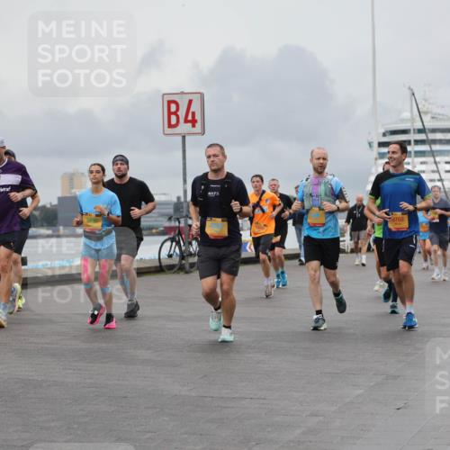13.09.2026 - Kiel Lauf Andreas Tolksdorf http://msf.ph/oto/10462923 13.09.2026 12:03:15 Kiellinie 4, 9768, 3 meine-sportfotos.de