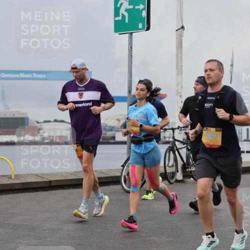 13.09.2026 - Kiel Lauf Andreas Tolksdorf http://msf.ph/oto/10463016 13.09.2026 12:03:17 Kiellinie 102 meine-sportfotos.de