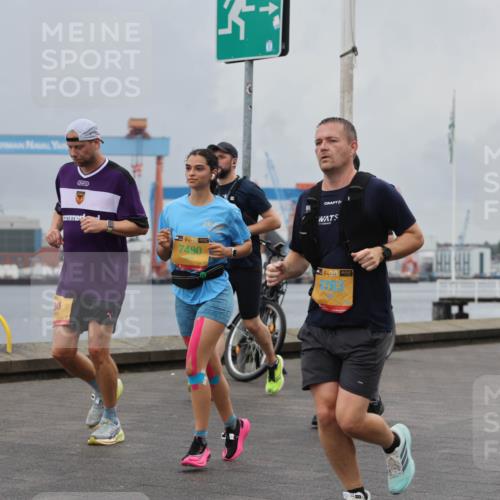 13.09.2026 - Kiel Lauf Andreas Tolksdorf http://msf.ph/oto/10463030 13.09.2026 12:03:18 Kiellinie 34, 38, 7490, 38, 10285, 38, 2595, 80 meine-sportfotos.de