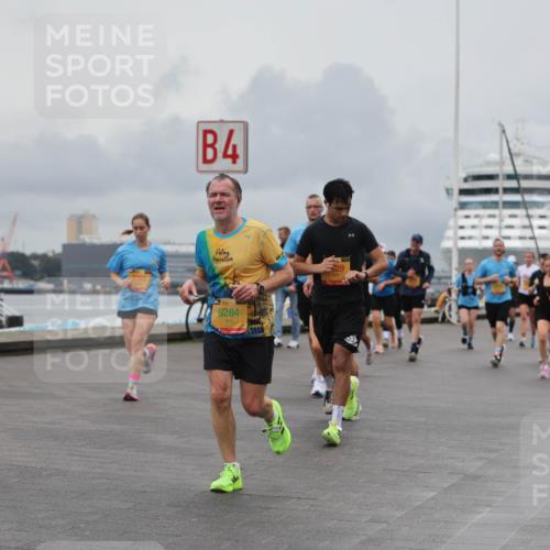 13.09.2026 - Kiel Lauf Andreas Tolksdorf http://msf.ph/oto/10463169 13.09.2026 12:03:23 Kiellinie 4, 3, 6284 meine-sportfotos.de