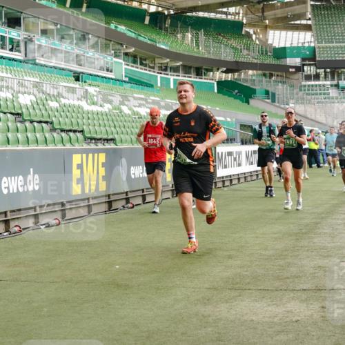 13.09.2026 - 21. swb-Marathon Bremen Michael Burmester http://msf.ph/oto/10463330 13.09.2026 12:55:52 Laufen im Stadion 201, 205, 307, 388, 411, 431, 465, 495, 655, 854, 876, 913, 926, 948, 1053, 1058, 1130, 1197, 1390, 1537, 1599, 1645, 1750, 1972, 2001, 2040, 2122, 2125, 2234, 2251, 2260, 2319, 2383, 2390, 2473, 2474, 2535, 2604, 2733, 2801, 2812, 2870, 2922, 2948, 3012, 3057, 3119, 3134, 3175, 3192, 3202, 3206, 3241, 3246, 3290, 3346, 3348, 3356, 3411, 3508, 3706, 3716, 3836, 4135, 4137, 4171, 4413, 4455, 4479, 4733, 5277, 5430, 5530, 6106, 2498, 3085 meine-sportfotos.de