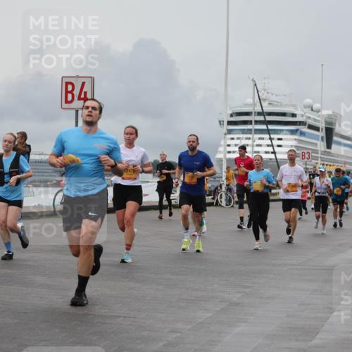 13.09.2026 - Kiel Lauf Andreas Tolksdorf http://msf.ph/oto/10463337 13.09.2026 12:03:30 Kiellinie 9934, 4, 12479, 11925, 3 meine-sportfotos.de