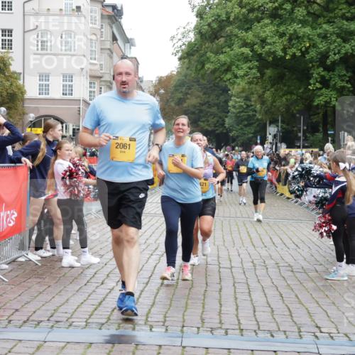 13.09.2026 - Kiel Lauf Yannick Fuchs http://msf.ph/oto/10463356 13.09.2026 09:55:29 Ziel 1354, 1495, 2061, 2186, 5824, 7322, 7846, 8408, 11421, 1354, 1412, 1436, 2079, 4107, 4640, 5307, 5883, 6054, 6102, 6158, 7322, 9117, 9588, 10609, 10635, 10743, 11564, 12514, 4121, 4174, 5986, 7087, 8976, 9226, 9741, 11962, 11970, 12142, 12261, 449, 1436, 2979, 3846, 4107, 4948, 5307, 6054, 6158, 6955, 7813, 7819, 7969, 9509, 9790, 9932 meine-sportfotos.de