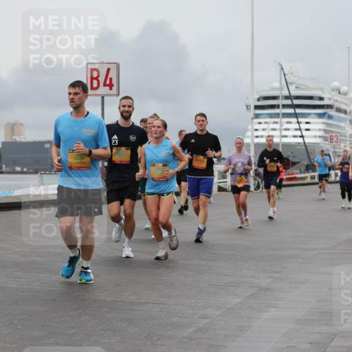 13.09.2026 - Kiel Lauf Andreas Tolksdorf http://msf.ph/oto/10463477 13.09.2026 12:03:46 Kiellinie 4, 292, 8652, 3 meine-sportfotos.de