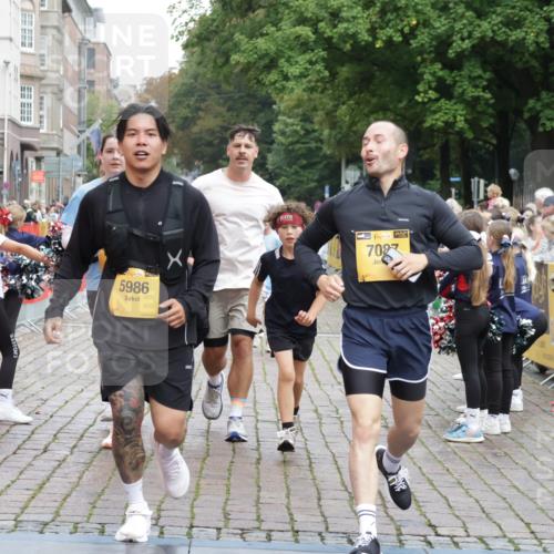 13.09.2026 - Kiel Lauf Yannick Fuchs http://msf.ph/oto/10463503 13.09.2026 09:55:40 Ziel 5986, 7087, 7846, 8408, 9741, 11962, 11970, 12142, 12261, 1354, 1495, 2061, 2079, 2186, 5824, 5883, 6102, 7322, 9117, 10609, 10743, 11421, 11564, 12514, 1176, 1589, 2227, 4121, 4174, 5056, 8248, 8521, 8976, 9226, 9399, 10248, 10267, 11886, 12463, 1412, 4640, 6102, 9588, 10609, 10635, 11564 meine-sportfotos.de