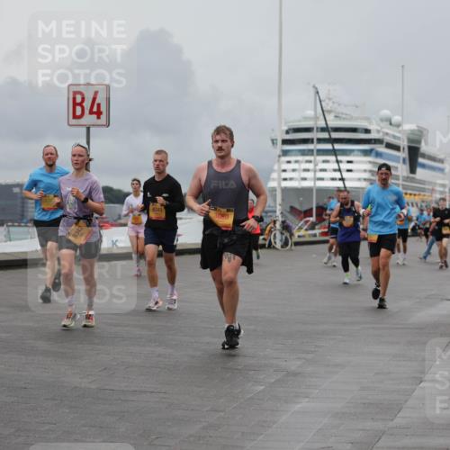 13.09.2026 - Kiel Lauf Andreas Tolksdorf http://msf.ph/oto/10463578 13.09.2026 12:03:49 Kiellinie 39, 8652, 9343, 4, 6343, 3669 meine-sportfotos.de