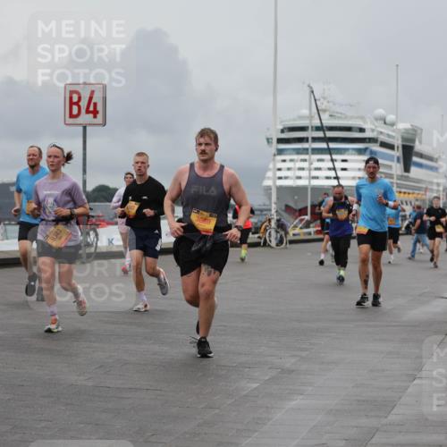 13.09.2026 - Kiel Lauf Andreas Tolksdorf http://msf.ph/oto/10463586 13.09.2026 12:03:49 Kiellinie 9343, 4, 3669 meine-sportfotos.de
