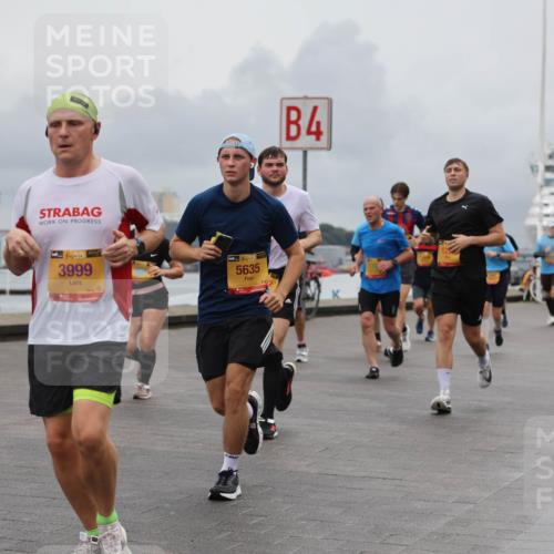 13.09.2026 - Kiel Lauf Andreas Tolksdorf http://msf.ph/oto/10463800 13.09.2026 12:04:18 Kiellinie 38, 3999, 3, 5635, 4 meine-sportfotos.de