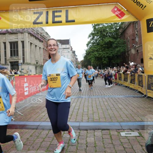 13.09.2026 - Kiel Lauf Yannick Fuchs http://msf.ph/oto/10463813 13.09.2026 09:55:58 Ziel 1176, 1589, 2227, 4121, 5056, 8248, 8521, 9399, 10248, 10267, 11886, 12463, 1495, 2061, 4121, 4174, 5824, 5986, 7087, 7846, 8408, 8976, 9226, 9741, 11421, 11962, 11970, 12142, 12261, 50, 51, 1961, 3228, 3229, 4388, 6172, 6515, 8832, 10787, 11357, 11385, 11790, 12735, 12736, 12752, 1354, 1495, 2186, 5883, 7322 meine-sportfotos.de