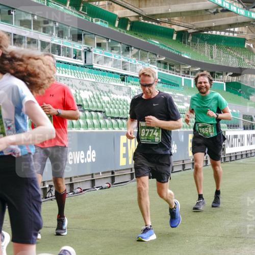 13.09.2026 - 21. swb-Marathon Bremen Michael Burmester http://msf.ph/oto/10463889 13.09.2026 13:12:51 Laufen im Stadion 118, 183, 270, 278, 349, 514, 576, 600, 695, 702, 703, 843, 933, 950, 1005, 1113, 1143, 1226, 1286, 1334, 1426, 1435, 1596, 1641, 1849, 1851, 1936, 1991, 2005, 2079, 2248, 2264, 2281, 2336, 2353, 2375, 2377, 2398, 2426, 2439, 2461, 2478, 2505, 2612, 2659, 2665, 2673, 2684, 2765, 2773, 2792, 2804, 2815, 2816, 2822, 2850, 2860, 2884, 2895, 2907, 2921, 2963, 2966, 2972, 2975, 2976, 3016, 3027, 3079, 3082, 3143, 3155, 3253, 3277, 3293, 3308, 3313, 3328, 3349, 3434 meine-sportfotos.de