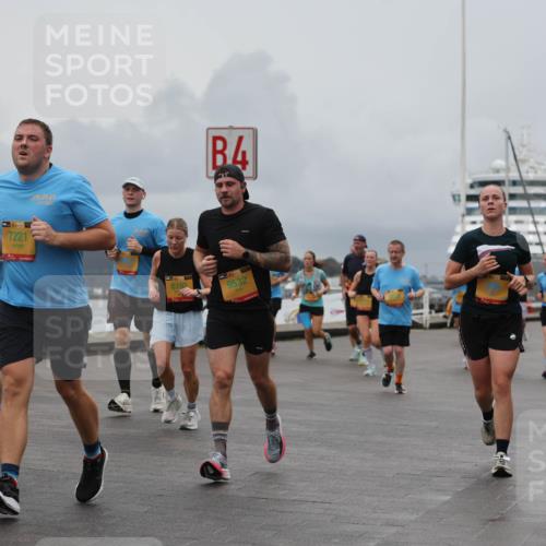 13.09.2026 - Kiel Lauf Andreas Tolksdorf http://msf.ph/oto/10463961 13.09.2026 12:04:26 Kiellinie 39, 4130, 38, 7221, 4, 394, 9532, 622 meine-sportfotos.de
