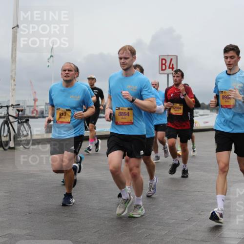 13.09.2026 - Kiel Lauf Andreas Tolksdorf http://msf.ph/oto/10464131 13.09.2026 12:04:38 Kiellinie 1, 39, 913, 4, 8894, 12594, 39, 8906 meine-sportfotos.de