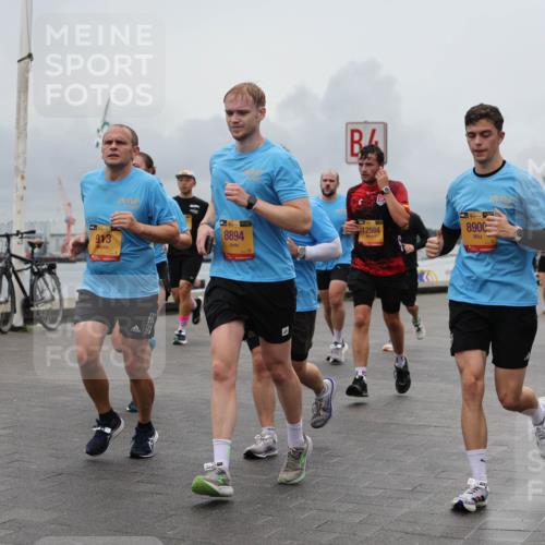 13.09.2026 - Kiel Lauf Andreas Tolksdorf http://msf.ph/oto/10464132 13.09.2026 12:04:39 Kiellinie 130, 913, 39, 8894, 12594, 38, 8900, 83 meine-sportfotos.de