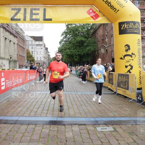 13.09.2026 - Kiel Lauf Yannick Fuchs http://msf.ph/oto/10464149 13.09.2026 09:56:24 Ziel 791, 2949, 5654, 5940, 6968, 8102, 9115, 12037, 50, 51, 1176, 1589, 1961, 2227, 3228, 3229, 4388, 5056, 6172, 6515, 8248, 8521, 8832, 9399, 10248, 10267, 10787, 11357, 11385, 11790, 11886, 12463, 12735, 12736, 12752, 1746, 1774, 2655, 10206, 10230, 12072, 1589, 2227, 4121, 4174, 8248, 8976, 9226, 9399, 9741, 12142, 12463 meine-sportfotos.de