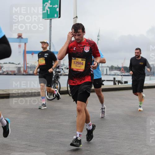 13.09.2026 - Kiel Lauf Andreas Tolksdorf http://msf.ph/oto/10464166 13.09.2026 12:04:40 Kiellinie 1636, 38, 12594, 19, 4 meine-sportfotos.de