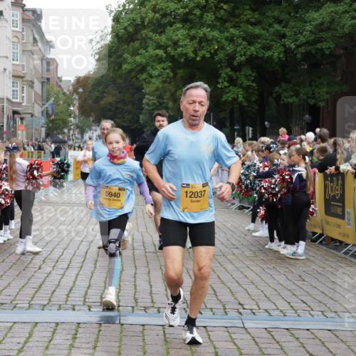 13.09.2026 - Kiel Lauf Yannick Fuchs http://msf.ph/oto/10464203 13.09.2026 09:56:29 Ziel 791, 2949, 5654, 5940, 6968, 8102, 9115, 10230, 12037, 50, 51, 1176, 1961, 3228, 3229, 4388, 5056, 6172, 6515, 8521, 8832, 10248, 10267, 10787, 11357, 11385, 11790, 11886, 12735, 12736, 12752, 1746, 1774, 2655, 4641, 4643, 5938, 7509, 7548, 10206, 12072, 1589, 2227, 4121, 4174, 5056, 8248, 8521, 8976, 9399, 12463 meine-sportfotos.de