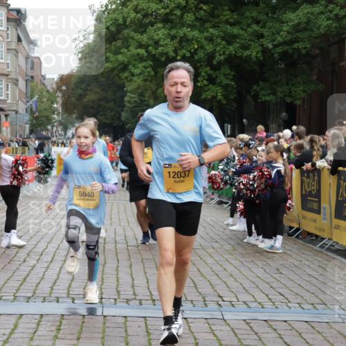 13.09.2026 - Kiel Lauf Yannick Fuchs http://msf.ph/oto/10464208 13.09.2026 09:56:29 Ziel 791, 2949, 5654, 5940, 6968, 8102, 9115, 10230, 12037, 50, 51, 1176, 1961, 3228, 3229, 4388, 5056, 6172, 6515, 8521, 8832, 10248, 10267, 10787, 11357, 11385, 11790, 11886, 12735, 12736, 12752, 1746, 1774, 2655, 4641, 4643, 5938, 7509, 7548, 10206, 12072, 1589, 2227, 4121, 4174, 5056, 8248, 8521, 8976, 9399, 12463 meine-sportfotos.de